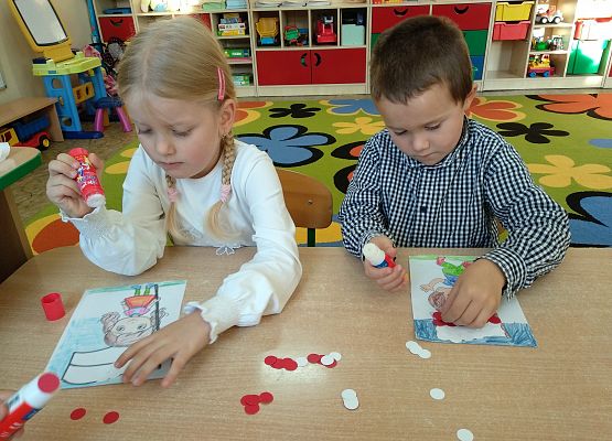 Grafika 18: MALI PATRIOCI