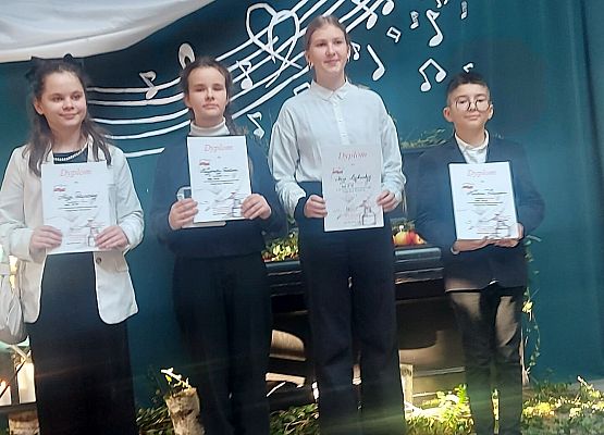 VI Powiatowy Konkurs Recytatorski Polskiej Poezji Patriotycznej