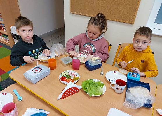 Grafika 5: ZDROWE KANAPKI