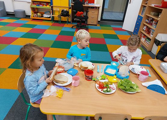 Grafika 7: ZDROWE KANAPKI