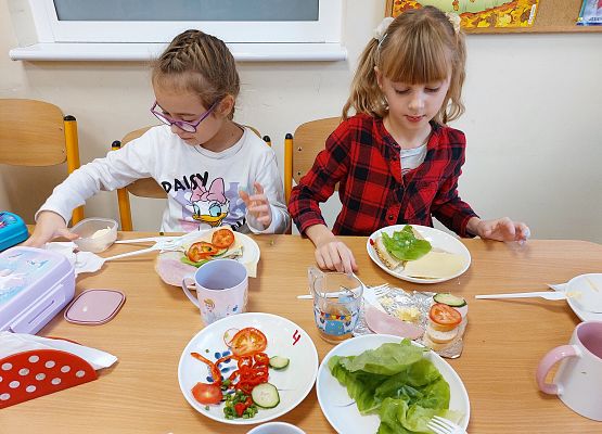 Grafika 14: ZDROWE KANAPKI