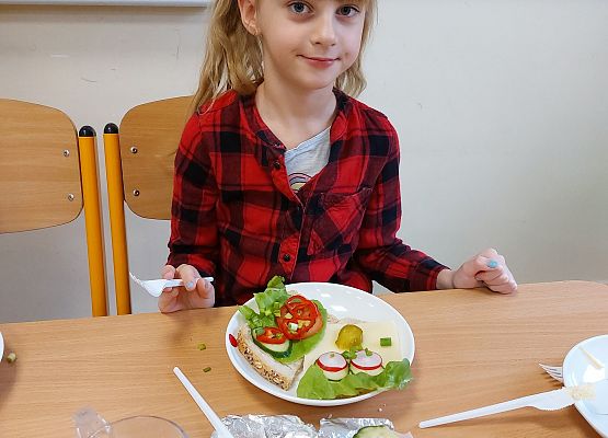 Grafika 16: ZDROWE KANAPKI