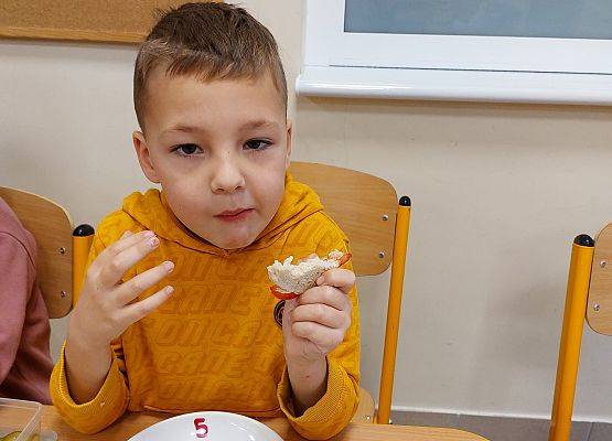 Grafika 17: ZDROWE KANAPKI