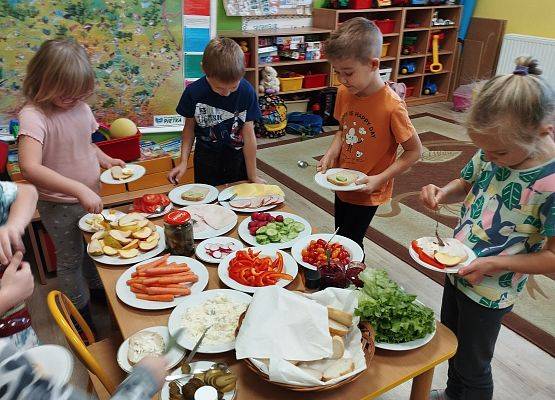 Grafika 6: Bufet śniadaniowy