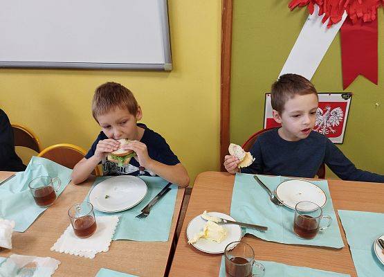 Grafika 13: Bufet śniadaniowy