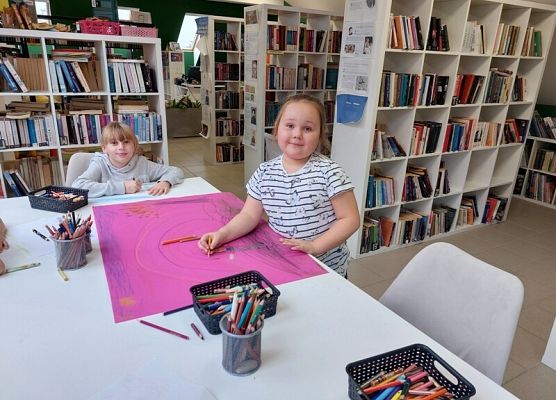 Grafika 10: SPOTKANIA Z KSIĄŻKĄ