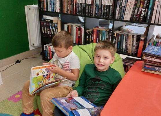 Grafika 15: SPOTKANIA Z KSIĄŻKĄ