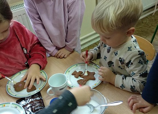 Grafika 13: WIGILIJNY CZAS