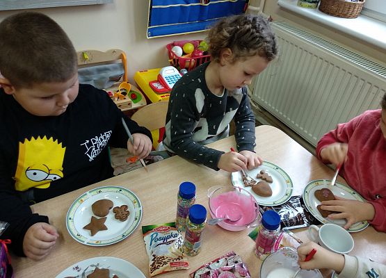 Grafika 14: WIGILIJNY CZAS