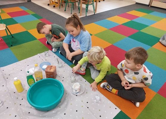 Grafika 6: EKSPERYMENTUJEMY