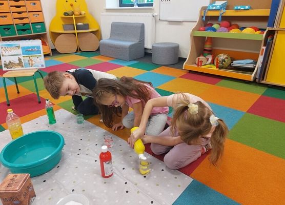 Grafika 10: EKSPERYMENTUJEMY