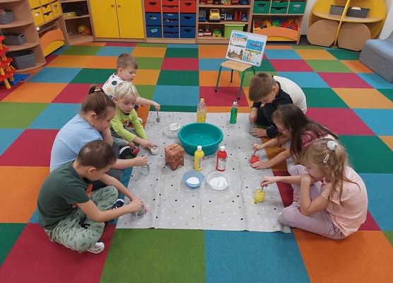 Grafika 11: EKSPERYMENTUJEMY