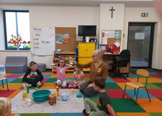 Grafika 12: EKSPERYMENTUJEMY