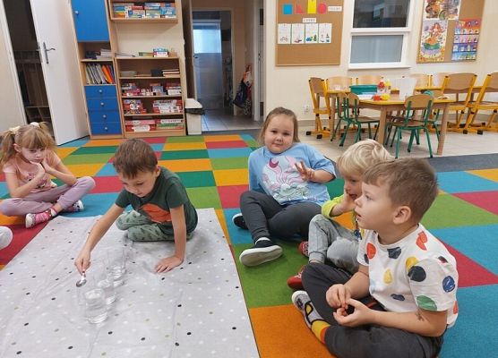 Grafika 17: EKSPERYMENTUJEMY