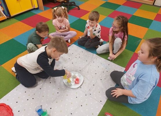 Grafika 23: EKSPERYMENTUJEMY