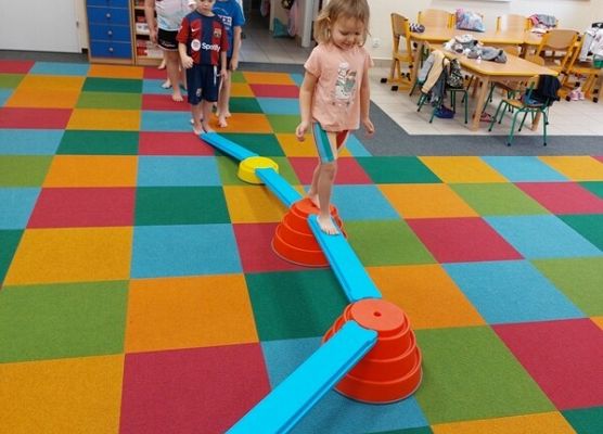 Grafika 3: SPORT TO RADOŚĆ I ZDROWIE