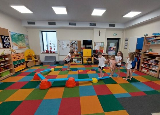 Grafika 6: SPORT TO RADOŚĆ I ZDROWIE