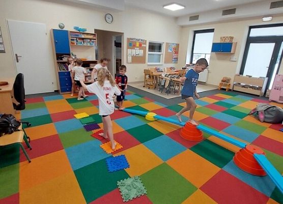 Grafika 7: SPORT TO RADOŚĆ I ZDROWIE