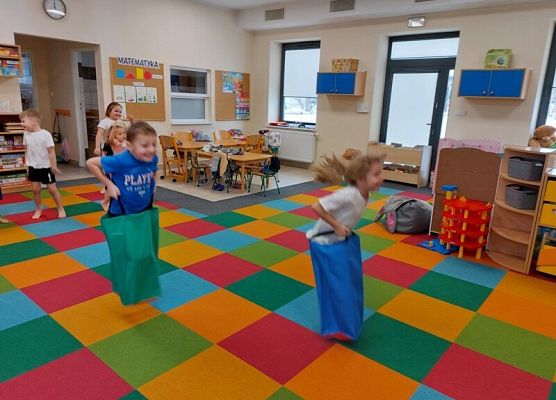 Grafika 16: SPORT TO RADOŚĆ I ZDROWIE