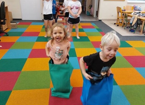 Grafika 18: SPORT TO RADOŚĆ I ZDROWIE