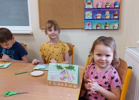 Grafika 21: ŚWIĘTA  TUŻ, TUŻ