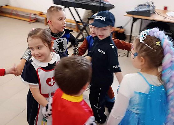 Bal karnawałowy w Janowicach