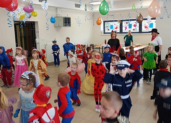 Bal karnawałowy w Janowicach