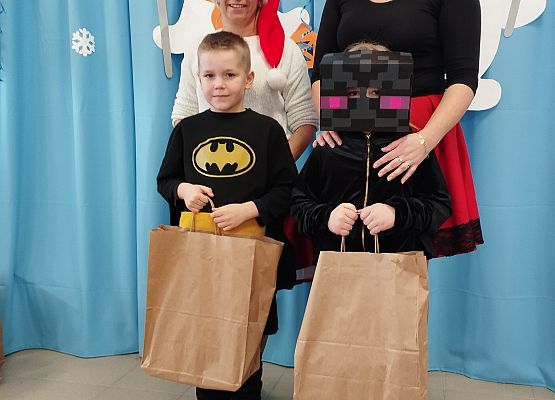 Grafika 24: Bal karnawałowy