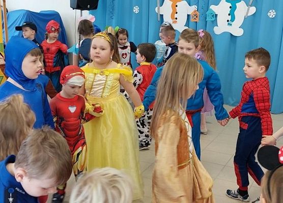 Grafika 27: BAL KARNAWAŁOWY 2024