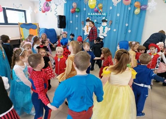 Grafika 29: BAL KARNAWAŁOWY 2024