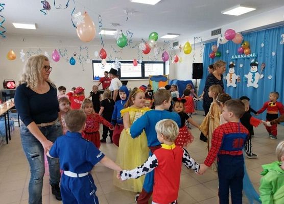 Grafika 34: BAL KARNAWAŁOWY 2024