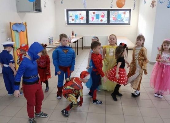 Grafika 53: BAL KARNAWAŁOWY 2024