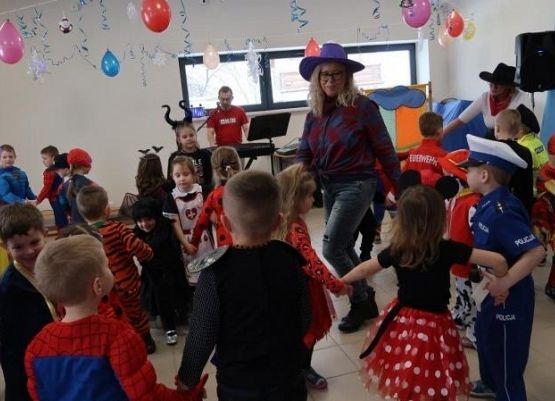 Grafika 83: BAL KARNAWAŁOWY 2024