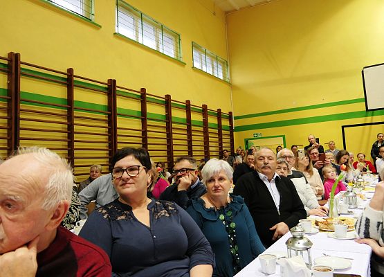 Uroczystości z okazji Dnia Babci i Dziadka w Zespole Szkół w Garczegorzu.