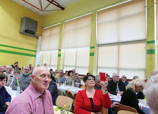 Uroczystości z okazji Dnia Babci i Dziadka w Zespole Szkół w Garczegorzu.