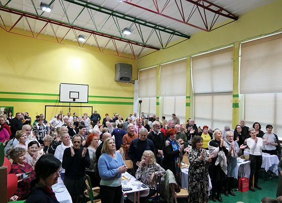 Uroczystości z okazji Dnia Babci i Dziadka w Zespole Szkół w Garczegorzu.