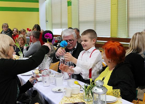 Uroczystości z okazji Dnia Babci i Dziadka w Zespole Szkół w Garczegorzu.