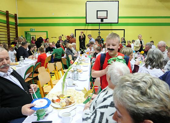 Uroczystości z okazji Dnia Babci i Dziadka w Zespole Szkół w Garczegorzu.