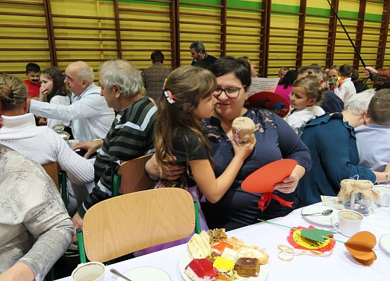 Uroczystości z okazji Dnia Babci i Dziadka w Zespole Szkół w Garczegorzu.