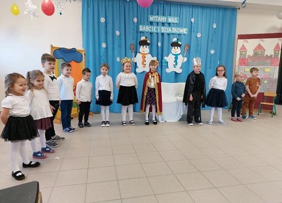 Grafika 7: DLA  BABCI  I  DZIADKA