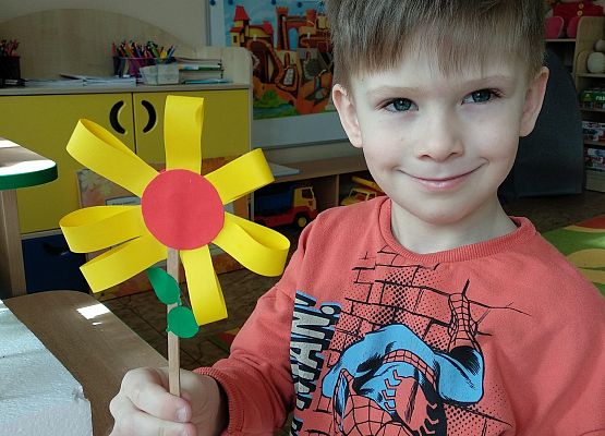 Grafika 12: ŚWIĘTUJEMY DZIEŃ KOBIET