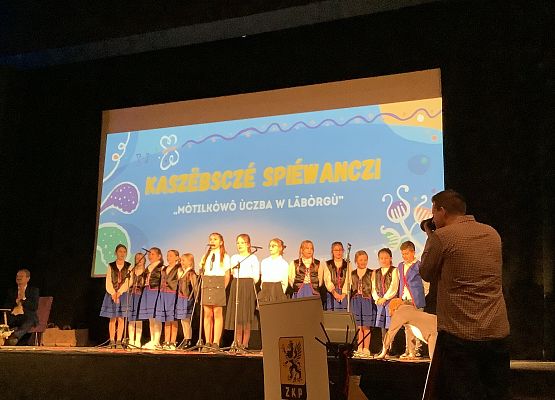 Grafika 6: Kaszëbsczé spiéwanczi