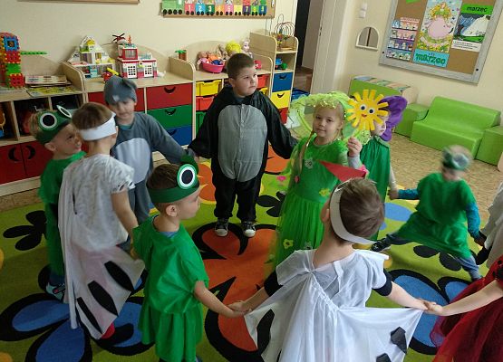 Grafika 10: WIOSNA W PRZEDSZKOLU