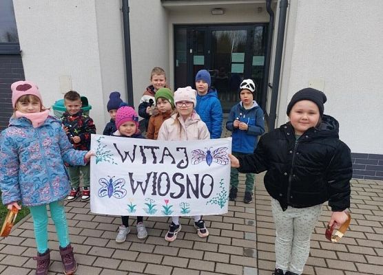 Grafika 7: WITAMY  WIOSNĘ