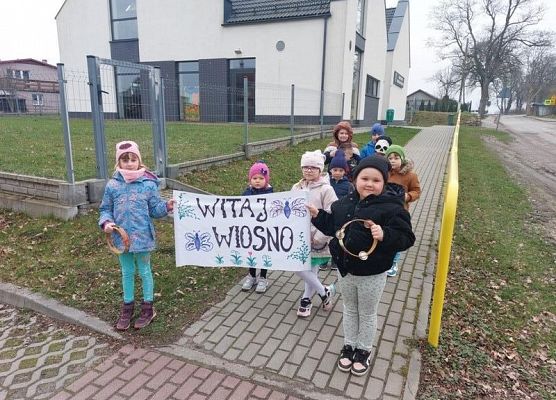 Grafika 8: WITAMY  WIOSNĘ