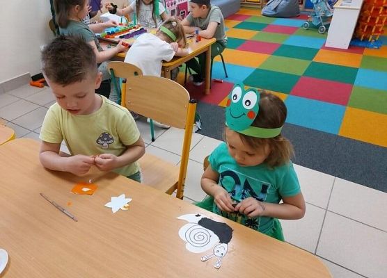 Grafika 18: WITAMY  WIOSNĘ