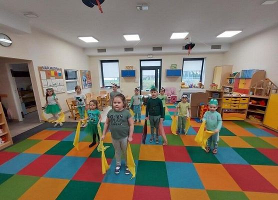 Grafika 21: WITAMY  WIOSNĘ