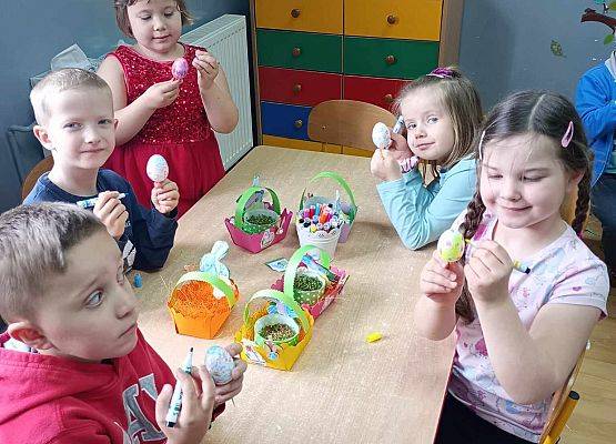 Przygotowania do Świąt Wielkanocnych - starsza grupa