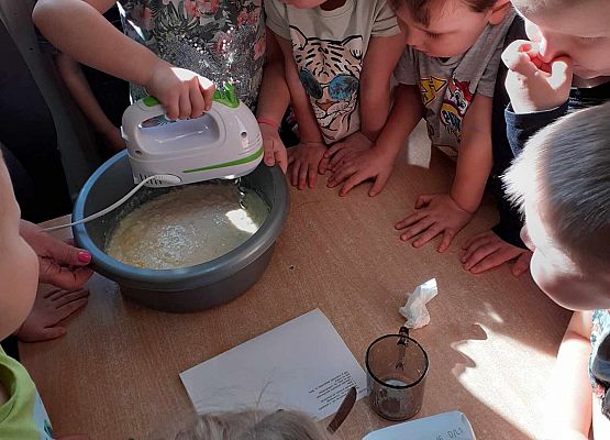 Przygotowania do Świąt Wielkanocnych - młodsza grupa