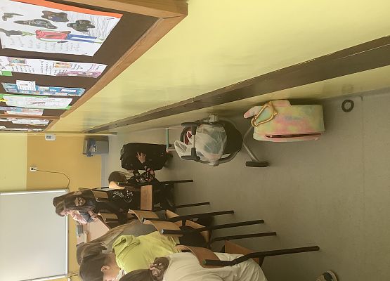 Grafika 6: Dzień bez plecaka